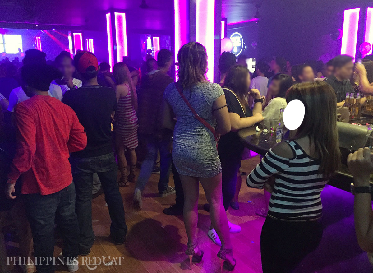 Ladyboys in Subic Nightclub