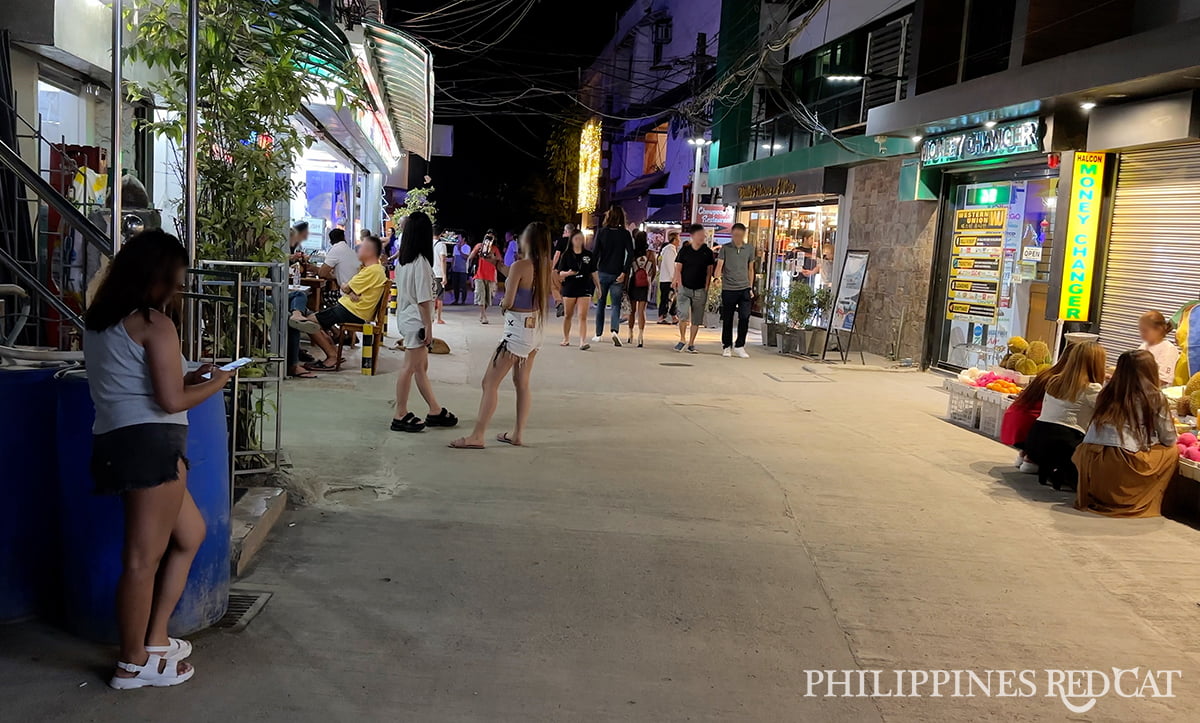 Puerto Galera Sabang Street Hookers